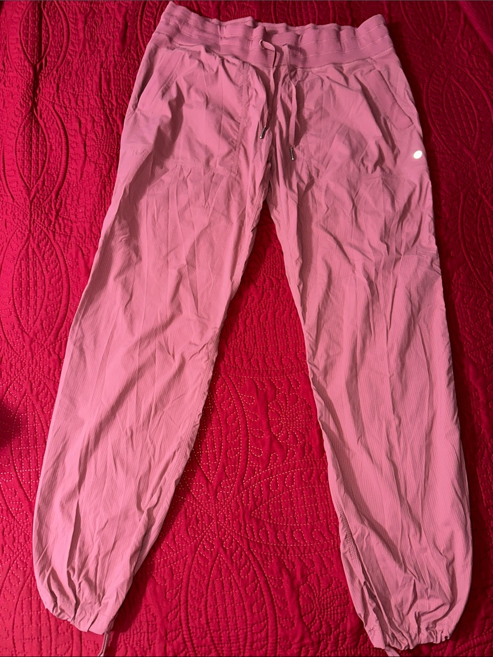 Lululemon Dance Studio joggers in a dusty pink shade size 14